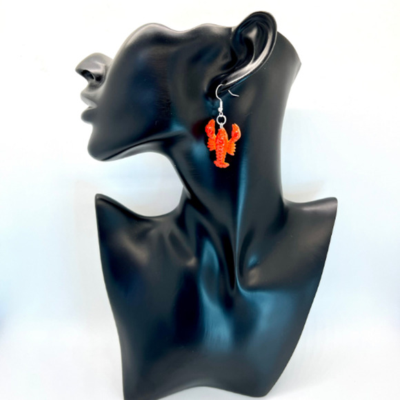 Red Lobster Earrings  - Animal Earrings - Cajun Earrings - Mardi Gras Earrings - Picture 7 of 8